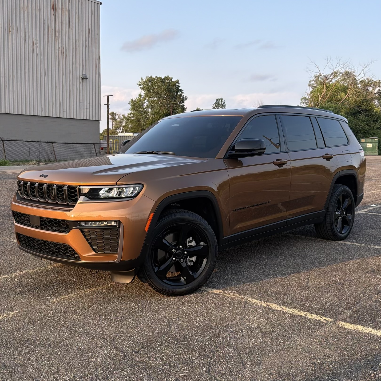 2026 Jeep Grand Cherokee L Limited — Front three-quarter angle